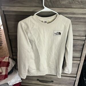 north face small white crew neck